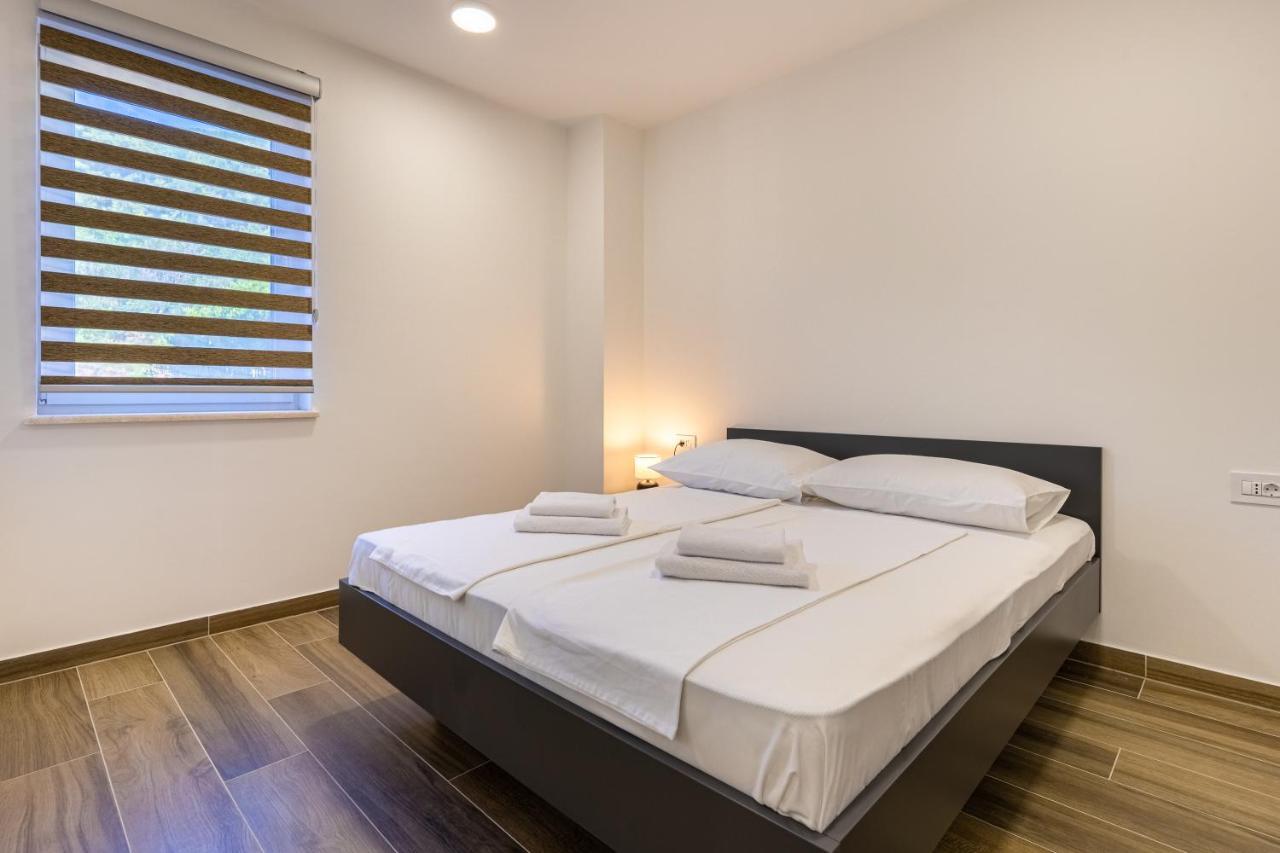 Apartman Vischetti Cres Exterior foto