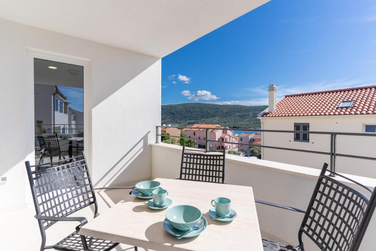 Apartman Vischetti Cres Exterior foto